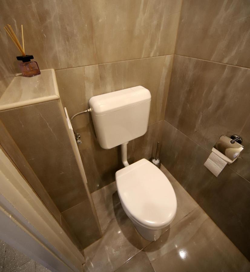 Denis Apartman Apartment Eger Luaran gambar