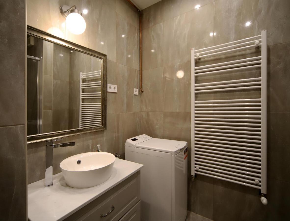 Denis Apartman Apartment Eger Luaran gambar